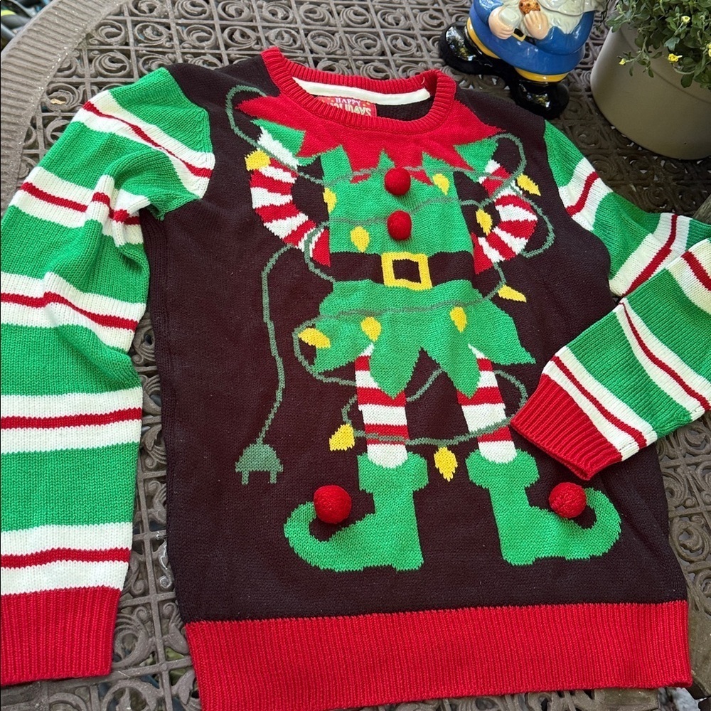 Ugly Christmas Sweater Elf Sweater. Urban Heritage Happy Holidays Size L